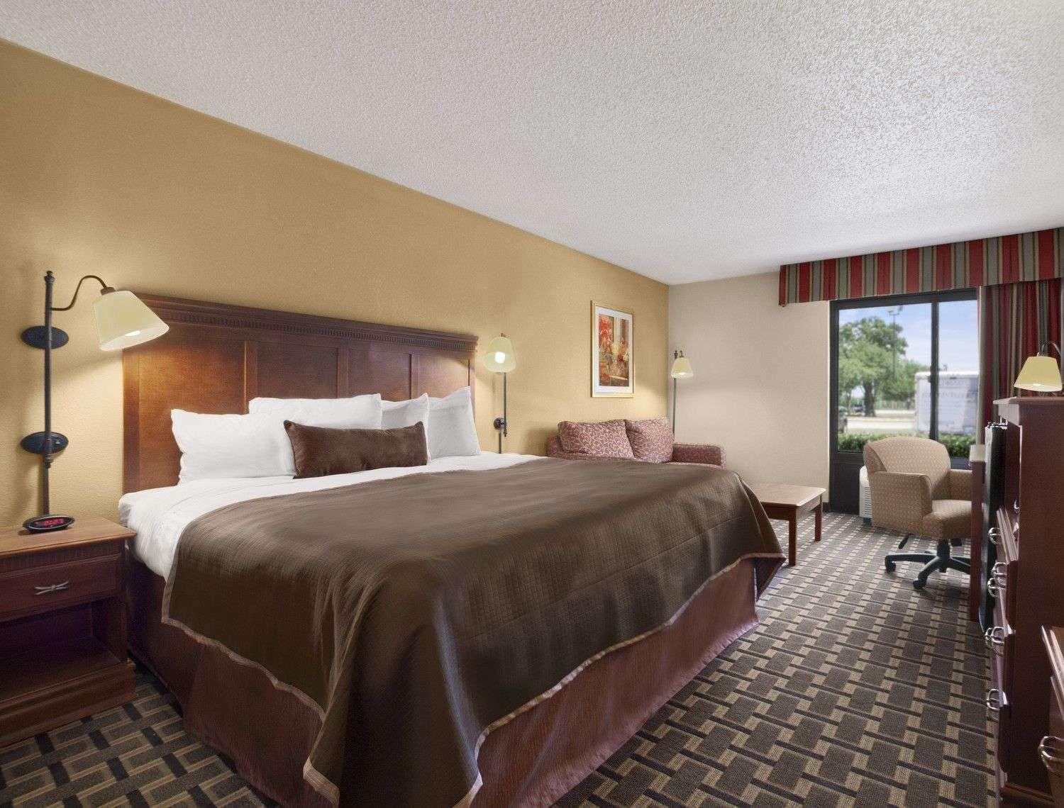 Baymont By Wyndham Lewisville Exteriér fotografie